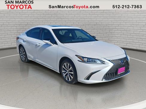 Used 2021 Lexus ES 300h w/ Premium Package image 3
