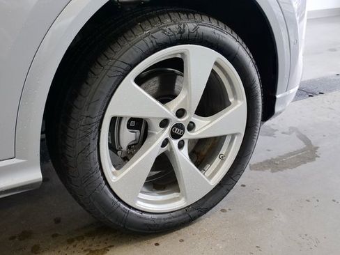 New 2025 Audi Q5 Premium Plus image 8