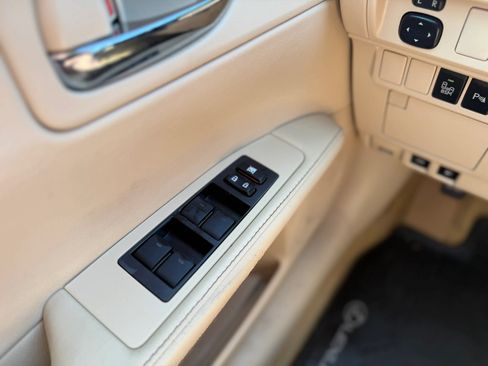 Used 2015 Lexus ES 350 w/ Ultra Luxury Package FWD image 27