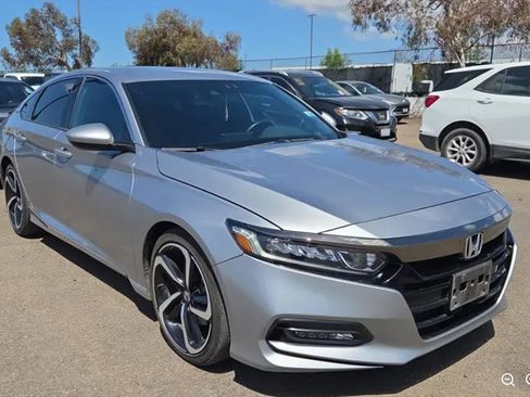 Used 2019 Honda Accord Sport image 5