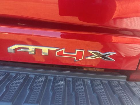 Used 2024 GMC Sierra 2500 AT4X image 6