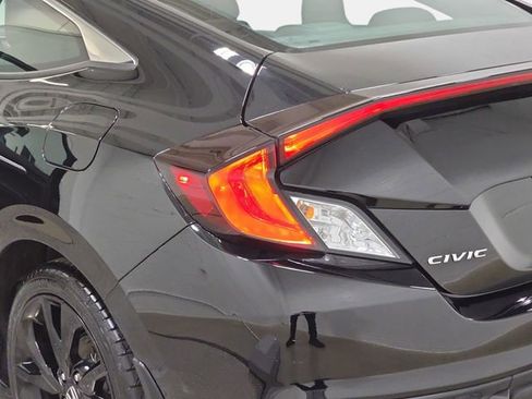 Used 2020 Honda Civic Sport image 33