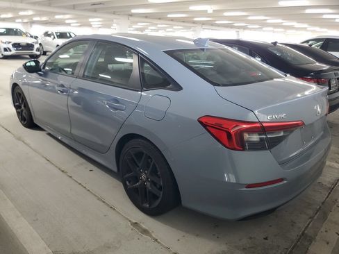 Used 2024 Honda Civic Sport image 4