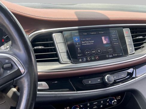 Used 2021 Buick Enclave Avenir w/ Avenir Technology Package AWD/4WD image 6