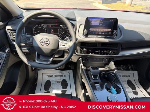 New 2026 Nissan Rogue SV AWD/4WD image 32