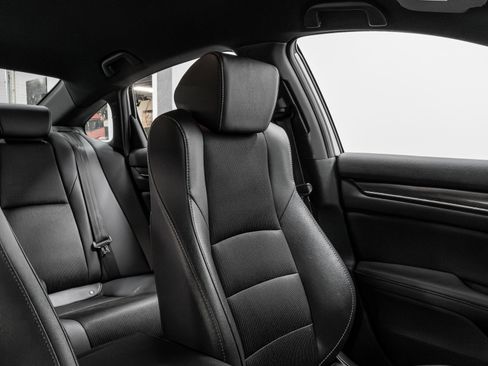 Used 2020 Honda Accord Sport image 18