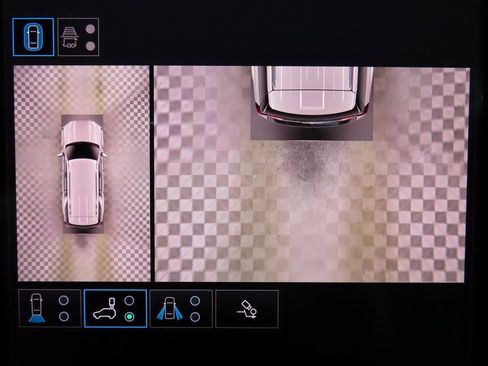 Used 2025 GMC Yukon Denali image 18