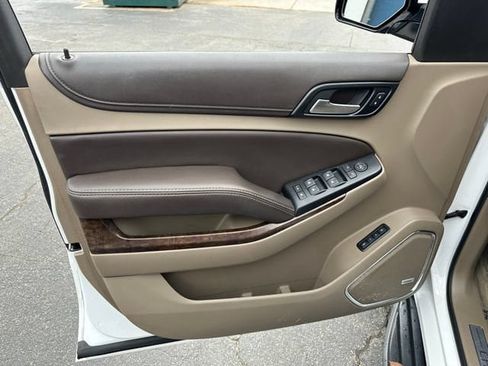 Used 2018 Chevrolet Tahoe LT RWD image 13