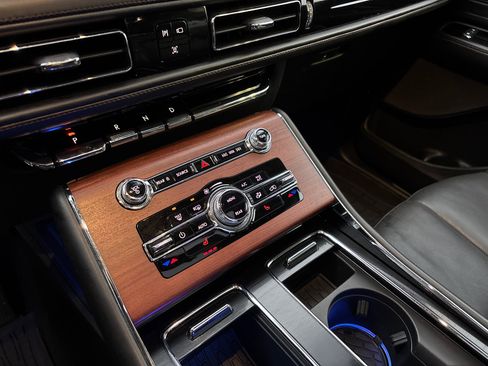 Certified 2022 Lincoln Aviator Grand Touring image 22