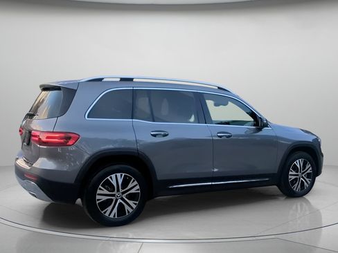Used 2026 Mercedes-Benz GLB 250 w/ Exclusive Package image 29