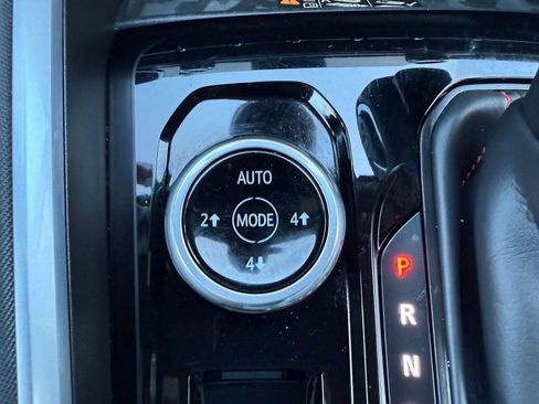 Certified 2023 Chevrolet Colorado Z71 w/ Z71 Convenience Package 2 image 26