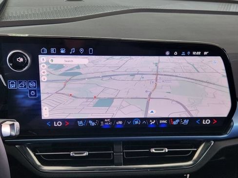 New 2026 Chevrolet Equinox EV LT w/ Convenience Package II FWD image 13