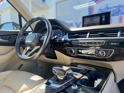 Used 2018 Audi Q7 3.0T Prestige w/ Prestige Package image 53