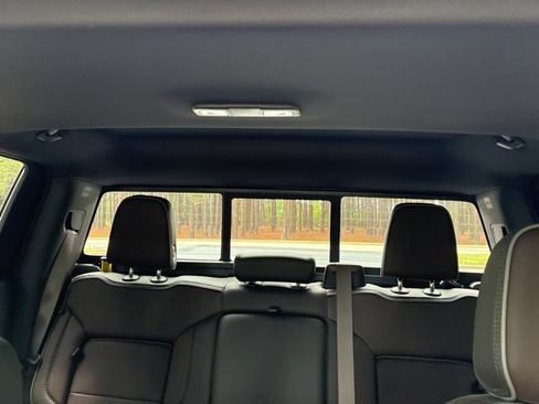 Used 2025 GMC Sierra 1500 Denali w/ Denali Reserve Package AWD/4WD image 33