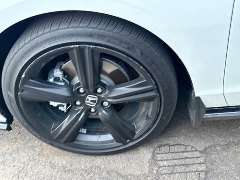 Used 2023 Honda Accord Sport image 6