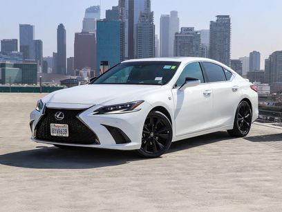 Used 2022 Lexus ES 350 F Sport w/ Accessory Package 2