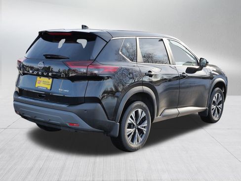 Used 2023 Nissan Rogue SV image 7