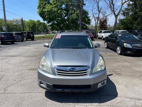 Used 2010 Subaru Outback 2.5i Premium AWD/4WD image 2