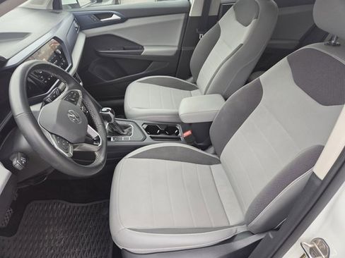 Used 2022 Volkswagen Taos SE w/ IQ.Drive SE Package image 20