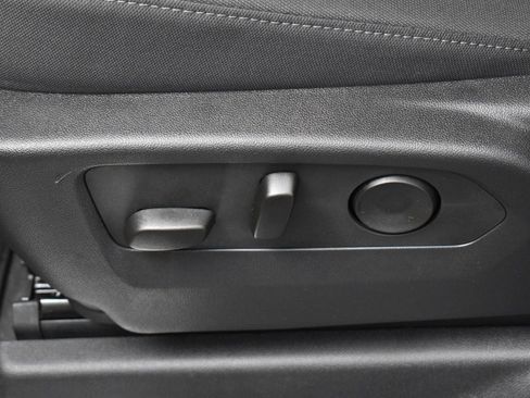 Used 2024 GMC Sierra 1500 Elevation image 13