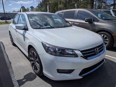 Used 2015 Honda Accord Sport image 13