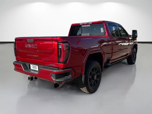 Used 2024 GMC Sierra 2500 AT4 w/ AT4 Premium Plus Package image 3