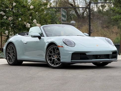 Used 2025 Porsche 911 Carrera image 9