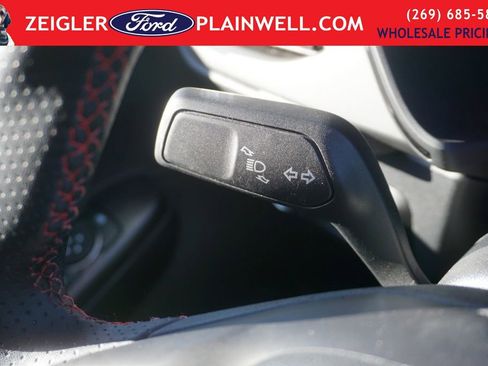 Used 2025 Ford Escape ST-Line image 24