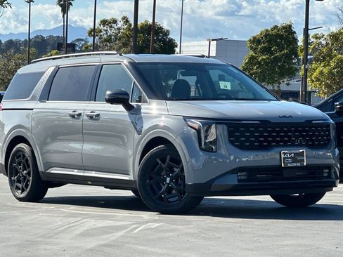 New 2026 Kia Carnival SX image 2