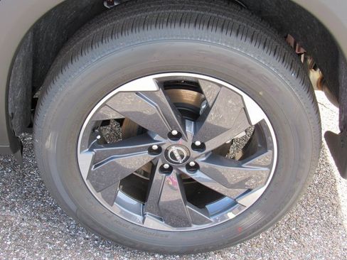 New 2026 Nissan Rogue SV image 7