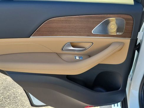 New 2026 Mercedes-Benz GLE 350 4MATIC image 11