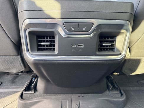 Used 2022 Chevrolet Silverado 1500 High Country w/ High Country Premium Package image 34