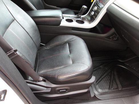 Used 2012 Ford Edge SEL FWD image 6