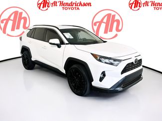 Used 2019 Toyota RAV4 LE image 1