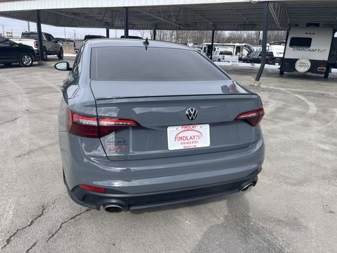 Used 2023 Volkswagen Jetta GLI Autobahn image 9