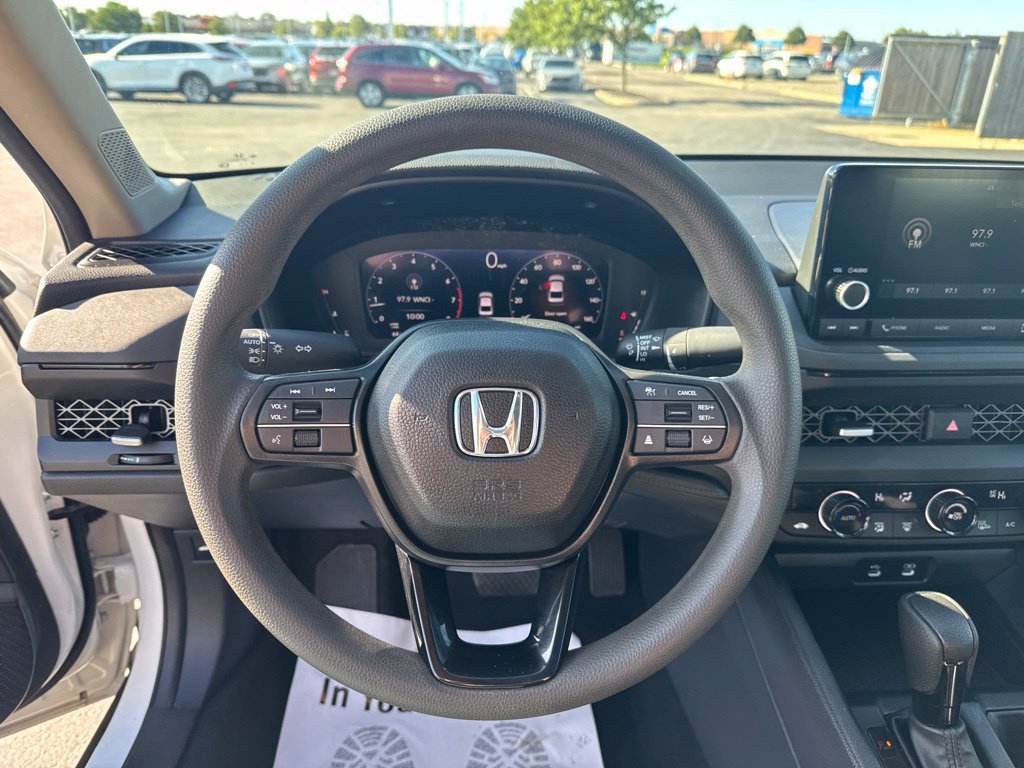 Used 2025 Honda Accord SE image 11