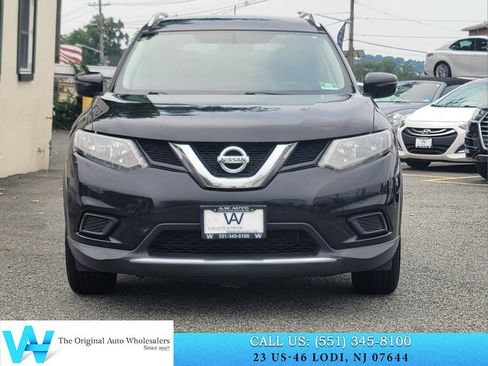 Used 2016 Nissan Rogue SV AWD/4WD image 2