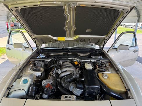 Used 1988 Porsche 944 Coupe RWD image 68
