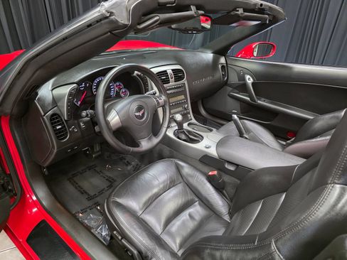 Used 2007 Chevrolet Corvette Convertible w/ Preferred Equipment Group RWD image 23