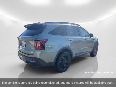 Used 2024 Kia Sorento SX AWD/4WD image 6