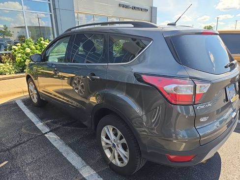 Used 2018 Ford Escape SE AWD/4WD image 4