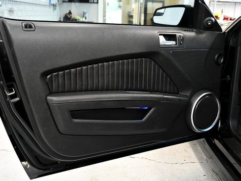 Used 2012 Ford Mustang Shelby GT500 w/ Electronics Pkg image 32