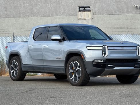 Used 2022 Rivian R1T Adventure AWD/4WD image 7