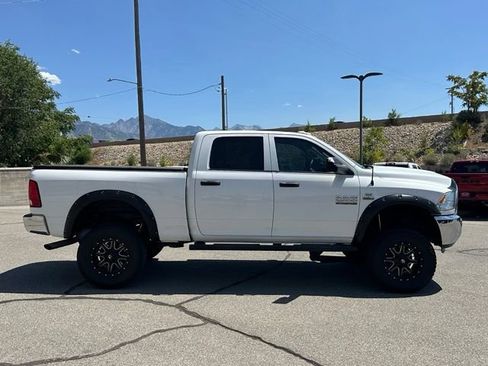 Used 2018 RAM 2500 Tradesman w/ Chrome Appearance Group AWD/4WD image 9