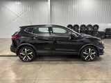Used 2021 Nissan Rogue Sport SL w/ Premium Package image 2