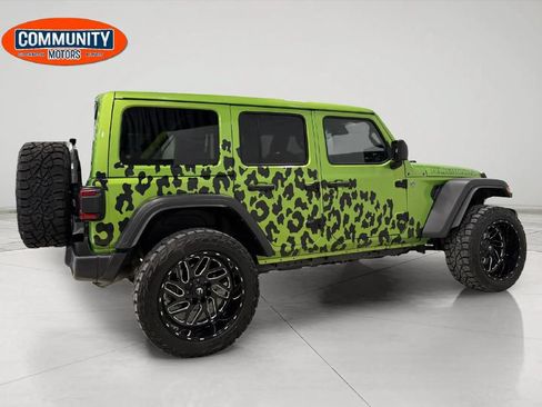 Used 2025 Jeep Wrangler Unlimited Rubicon w/ XTREMEE 35" Tire Package AWD/4WD image 7