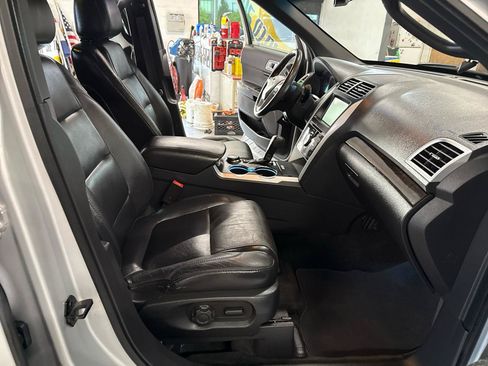 Used 2015 Ford Explorer Limited AWD/4WD image 49