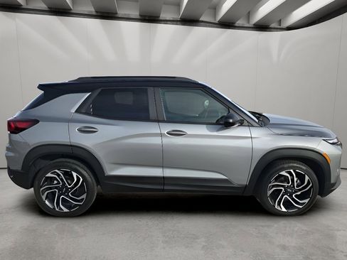 Used 2024 Chevrolet TrailBlazer RS w/ Driver Confidence Package image 6