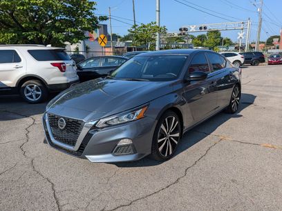 Used 2022 Nissan Altima 2.5 SR