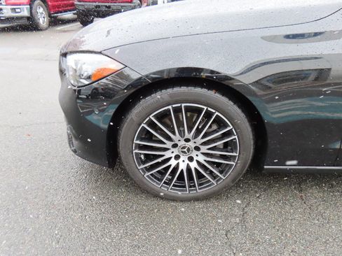 Used 2025 Mercedes-Benz C 300 4MATIC Sedan image 11